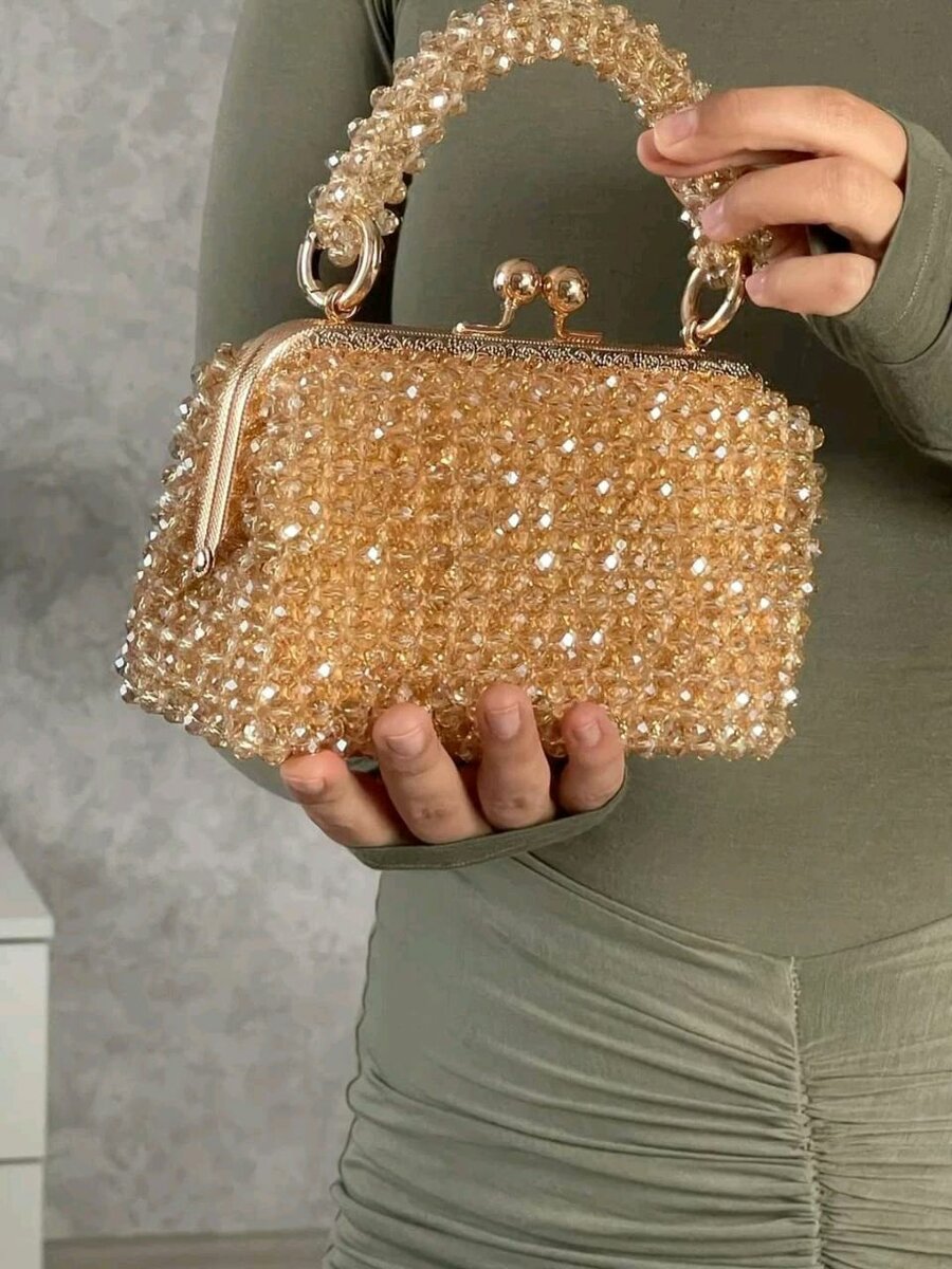 Sac à main perlé chic