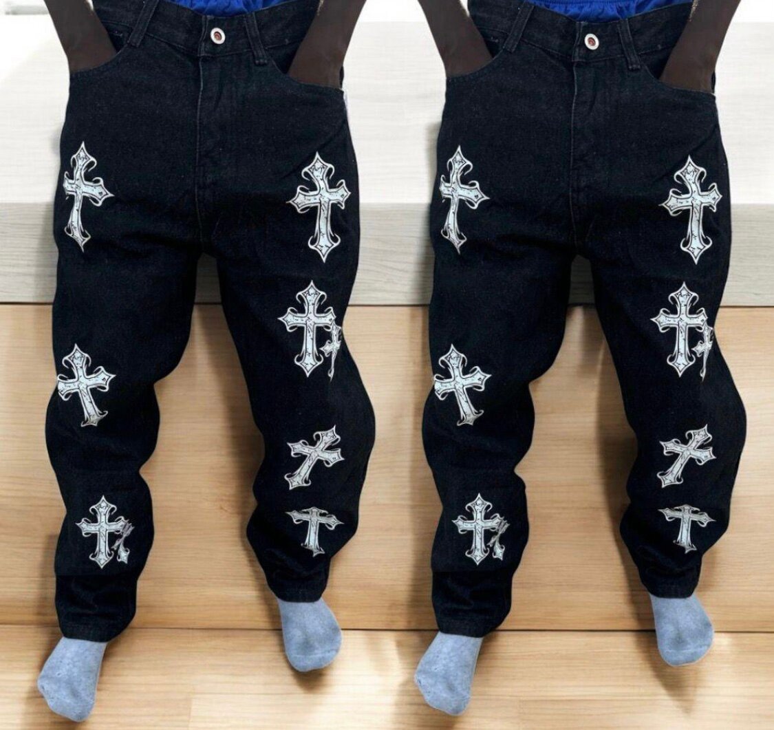 Pantalon noir avec broderies