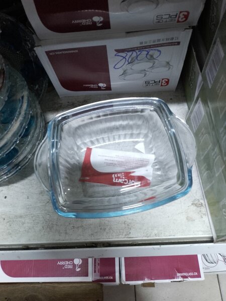 Plat en verre résistant four