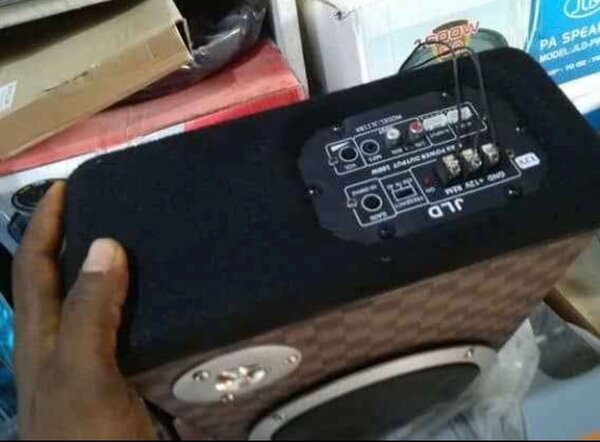 Enceinte Portable Puissante 1600W