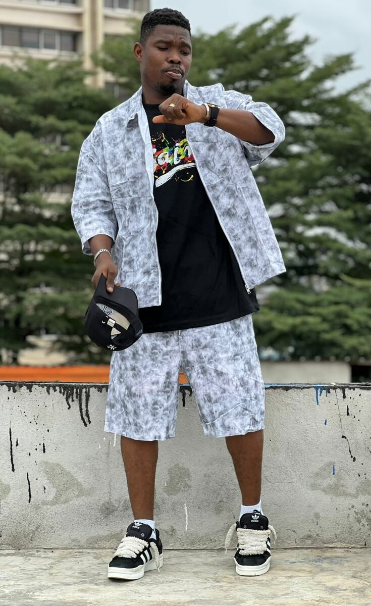 Tenue d'été décontractée homme