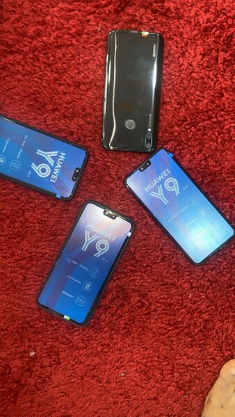 Huawei Y9 2019 128g+6Ram Casi