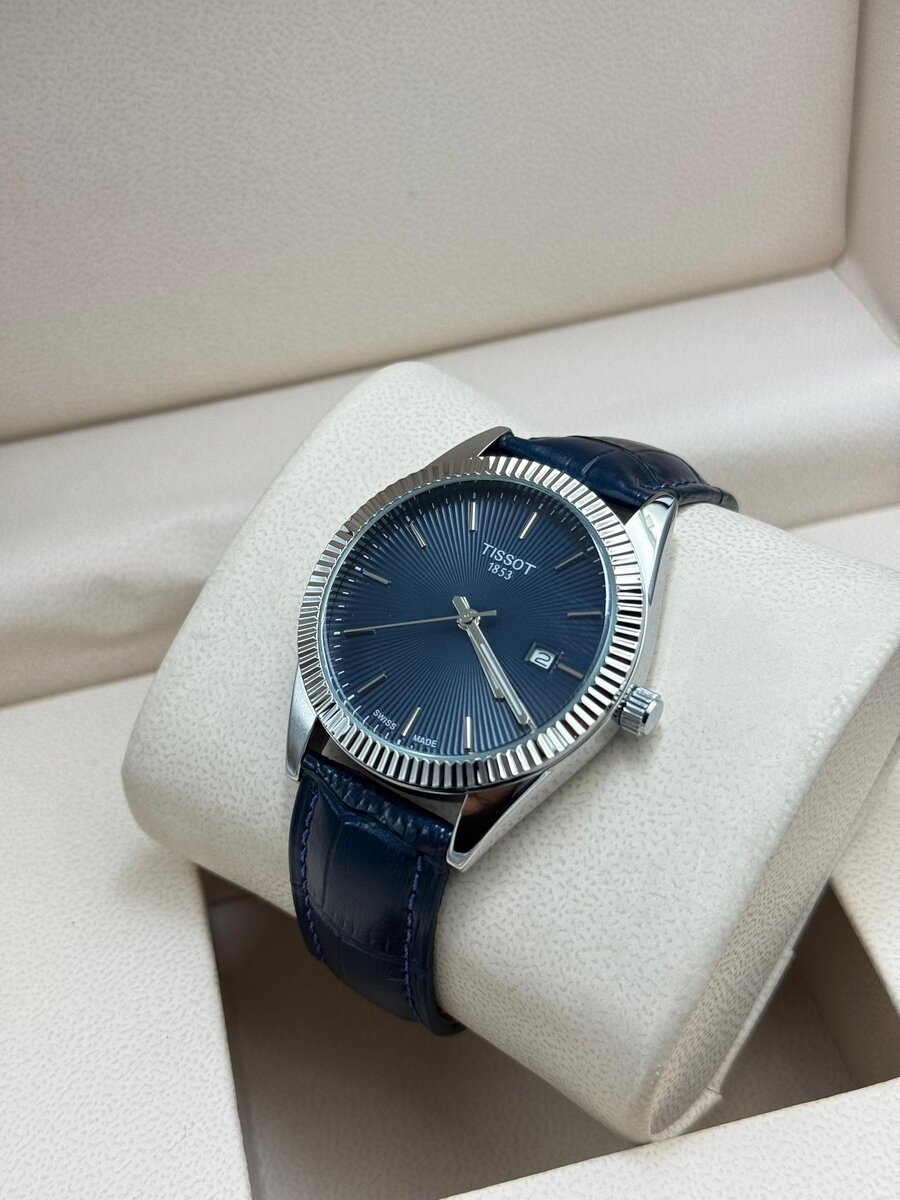 Montres élégantes en cuir