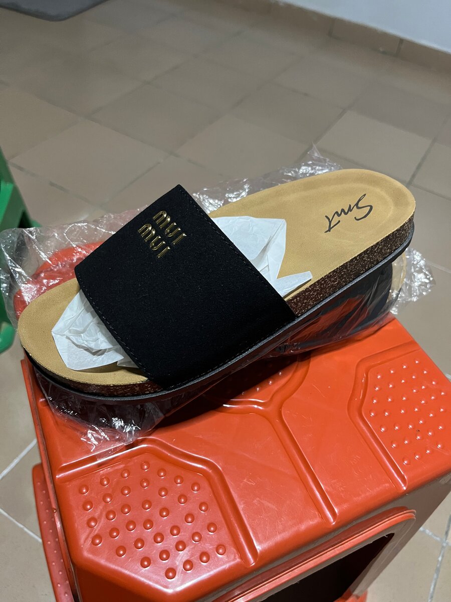 Chaussures importées de Dubaï