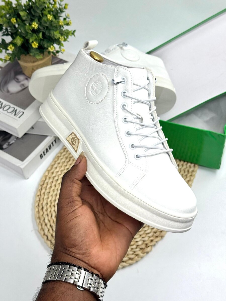 TIMBERLAND ALL WHITE