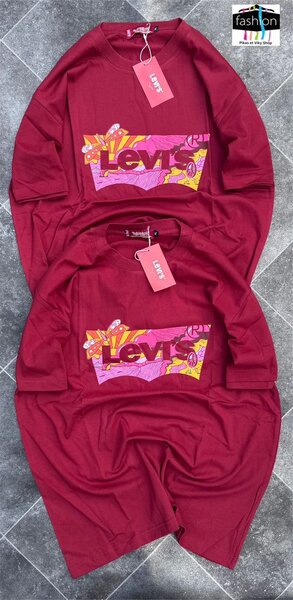 T-shirt Levi's rouge graphique