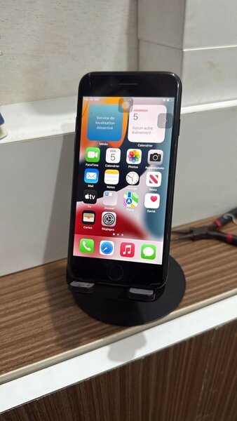 iPhone 7 32giga fissuré