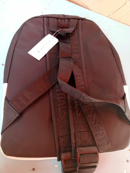 Sac à dos Essentials