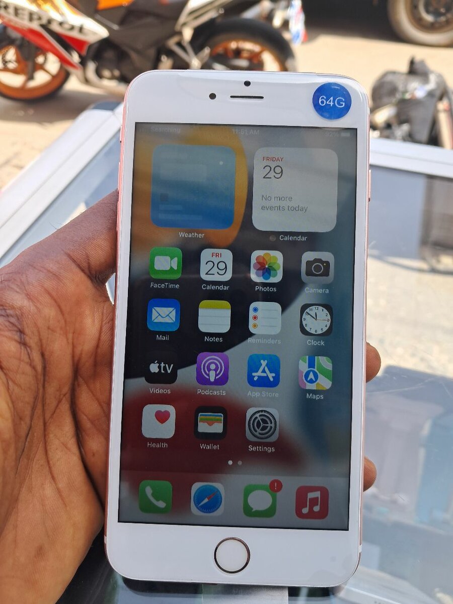 iPhone 6s Plus 64GB storage