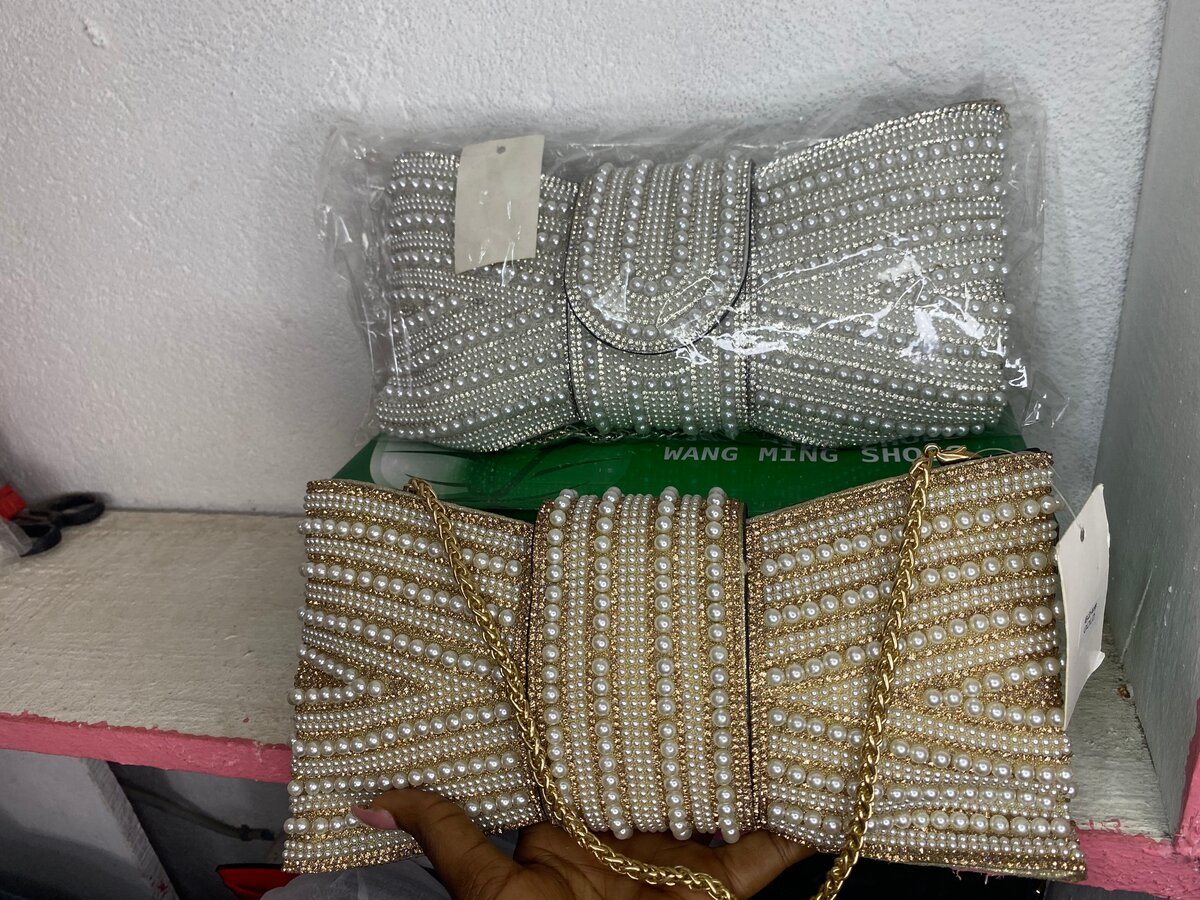 Sac à main perlé élégant