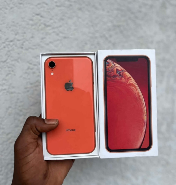 iPhone XR 64GB Orange