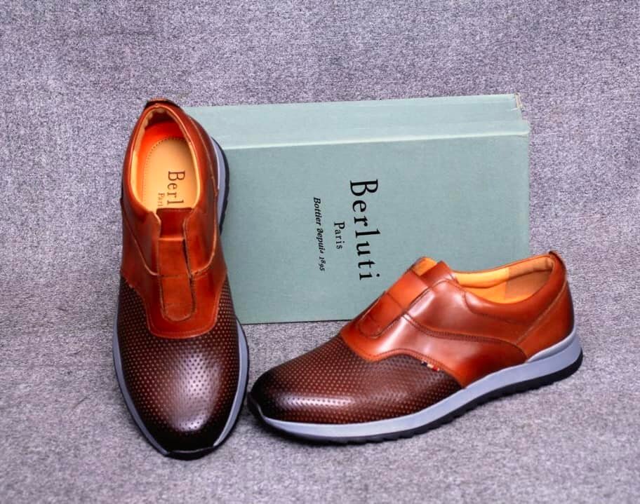 Les chaussures 100% cuir véritable