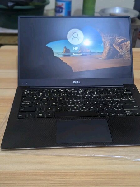 Ordinateur portable Dell XPS