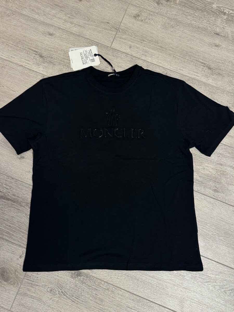 Футболка Moncler