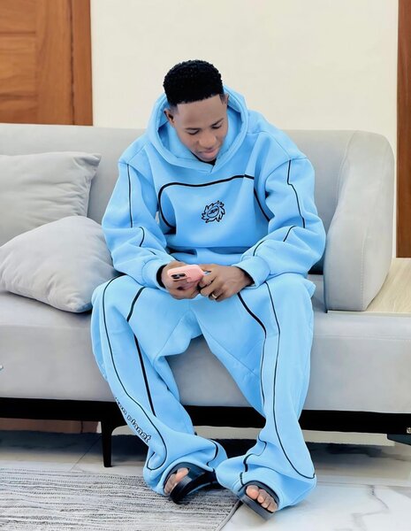 Ensemble de survêtement bleu