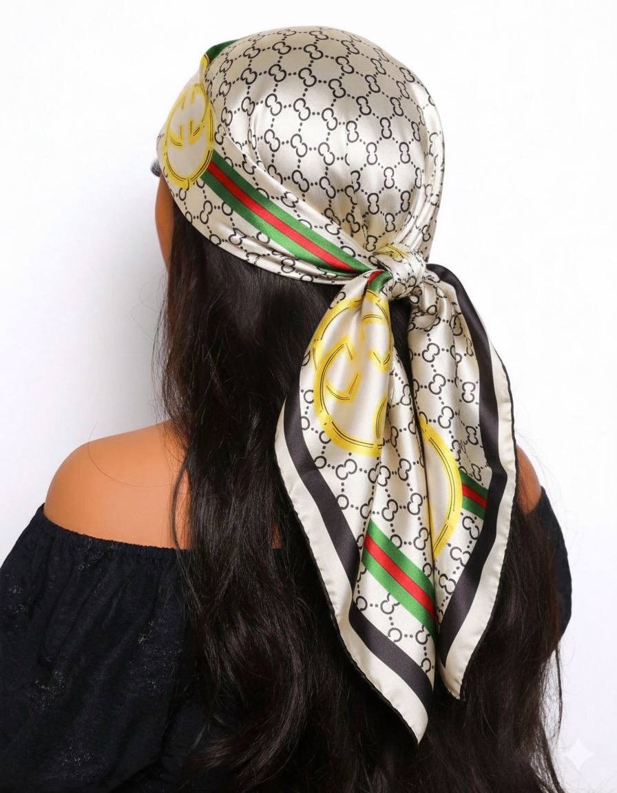 Foulard en soie imprimé luxe
