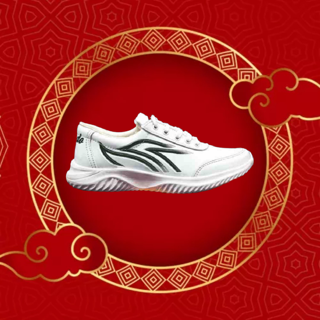 Man's white stylish shoes