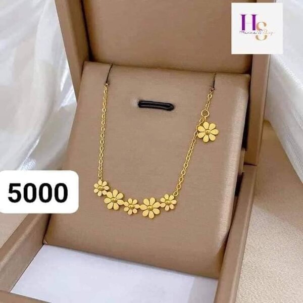 chaîne avec pendentif