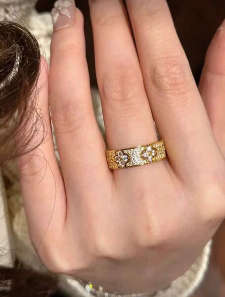 Bague élégante en or et argent