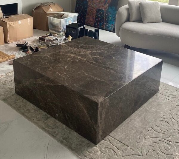 Table basse en marbre luxueuse