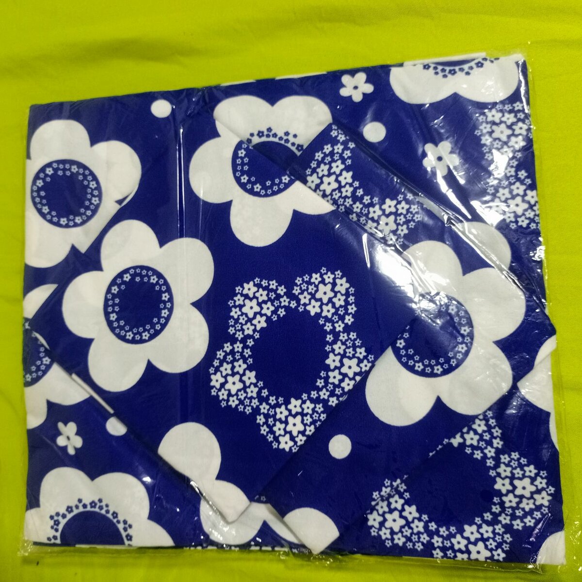 Parure de lit avec coeurs et fleurs