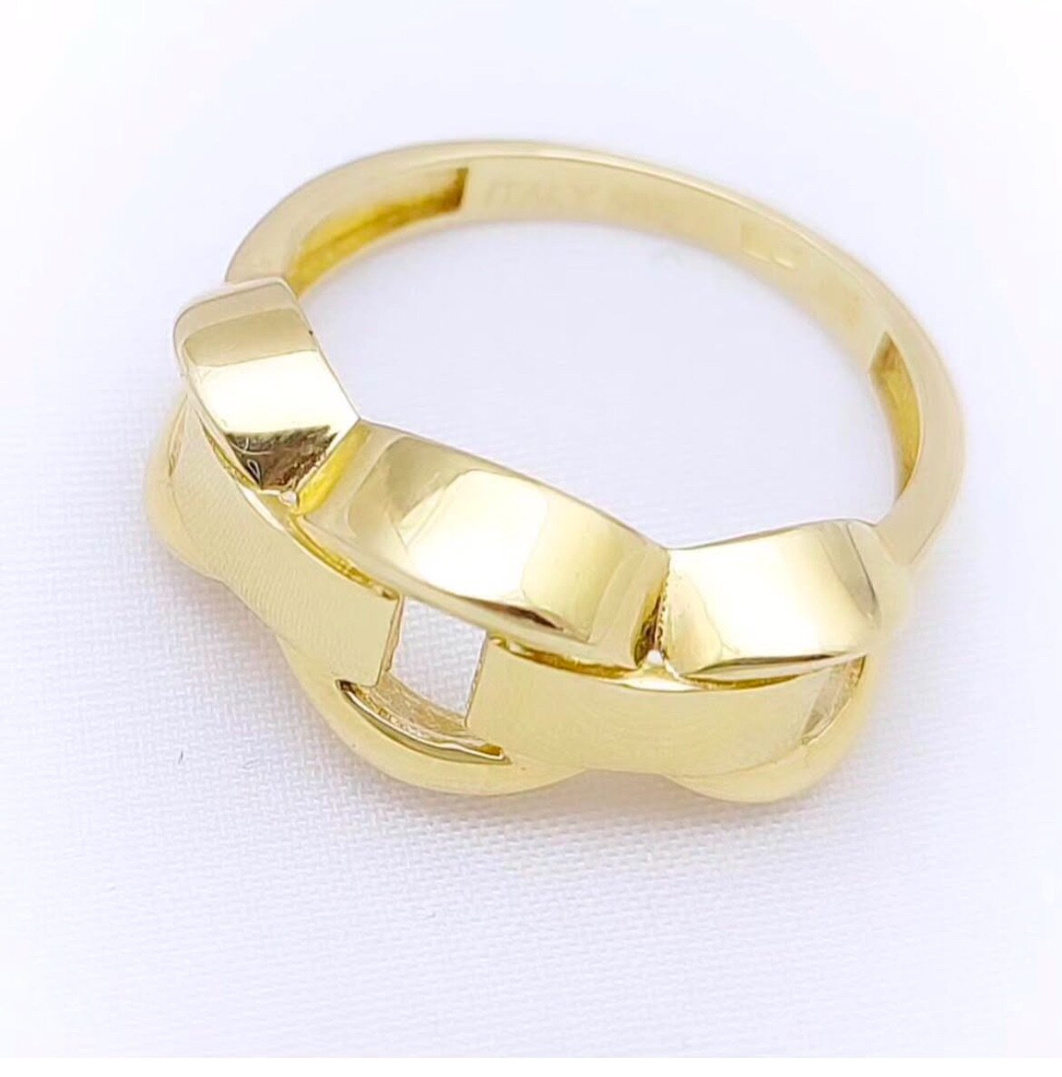 Кольцо в жёлтом золоте 585 проба