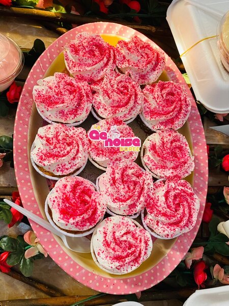 Cupcakes aux Fraises Festifs
