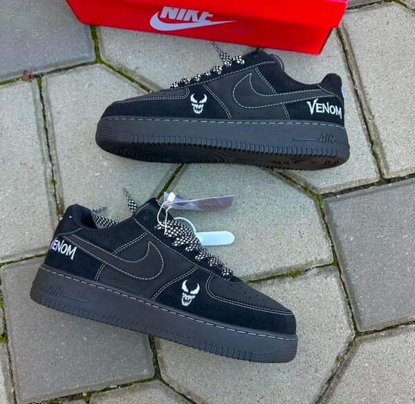 Nike Airforce 1 venom
