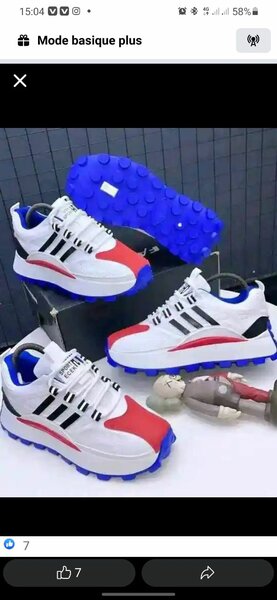 Chaussures de sport colorées