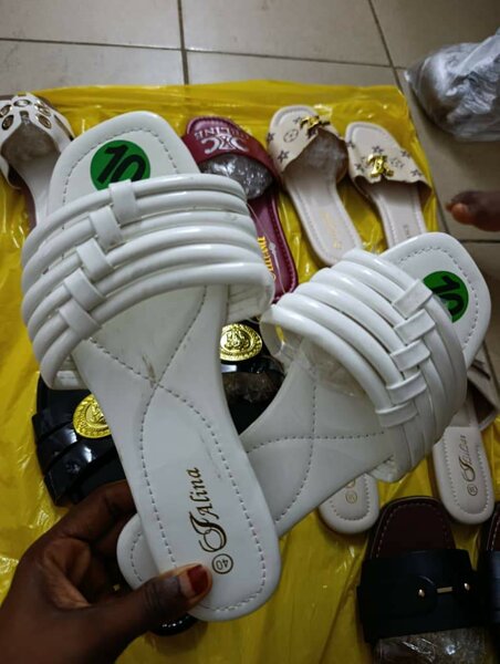 Sandales blanches tendance