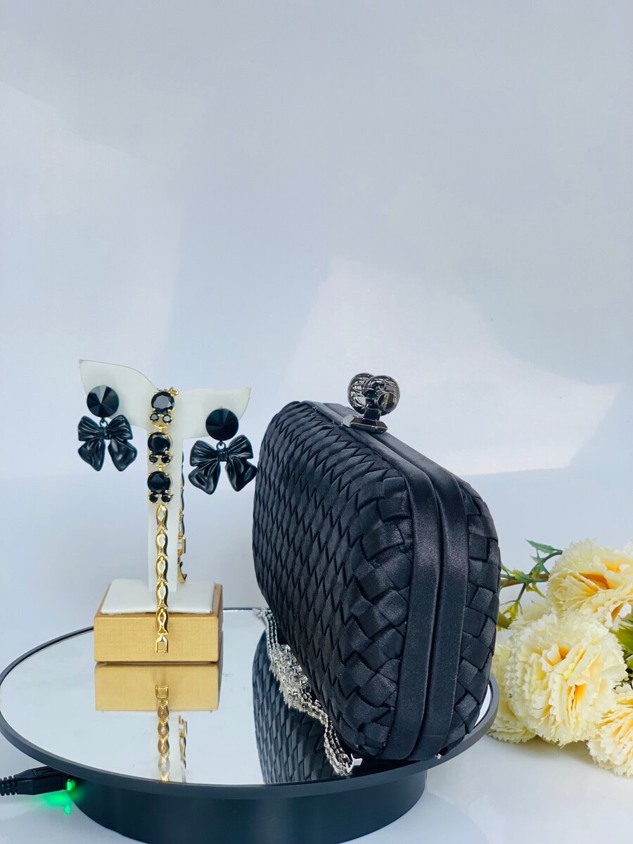 Clutch + Earrings + Bracelet