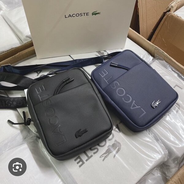 Sacoche Lacoste élégante