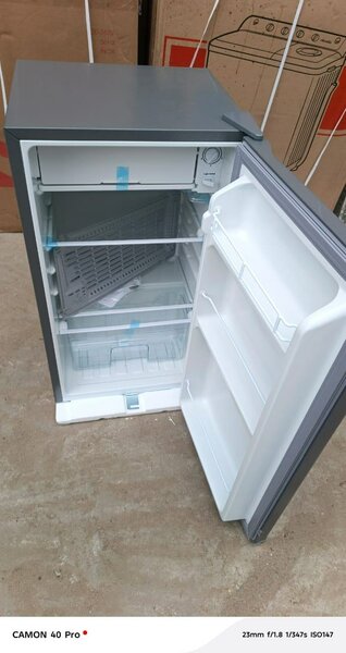 Mini réfrigérateur compact 165L