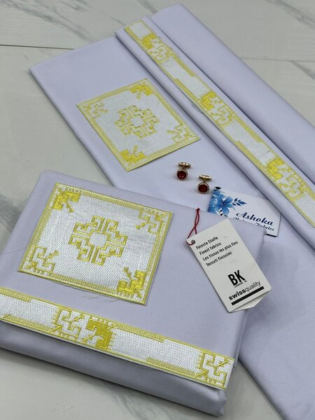 Ensemble Tissus Brodés Luxe