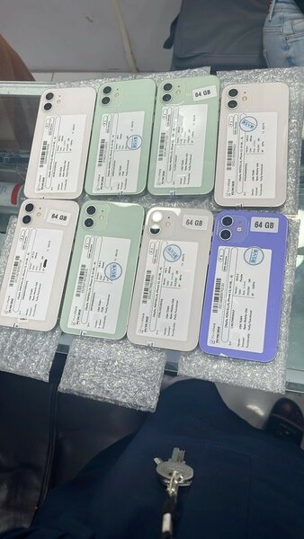 iPhone 12 64go quasi neuf