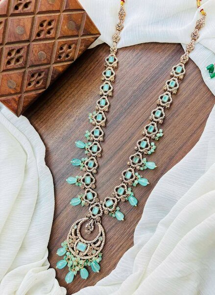 Ladies necklace