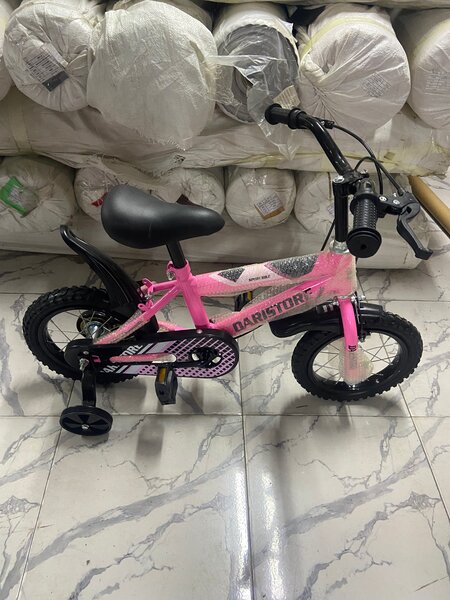 Vélo enfant avec stabilisateurs