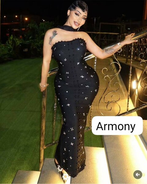 Robe élégante soirée noire