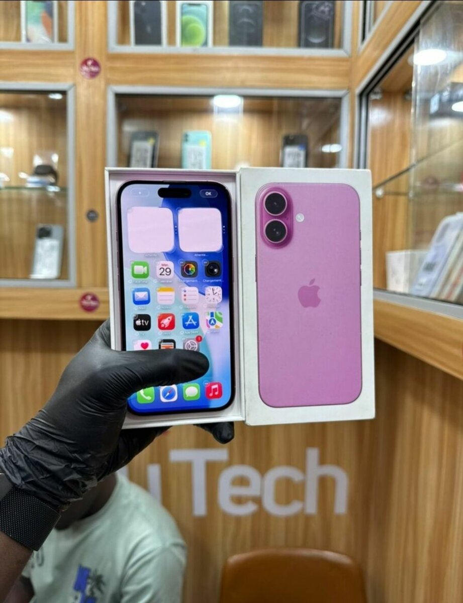 iPhone 15 Rose