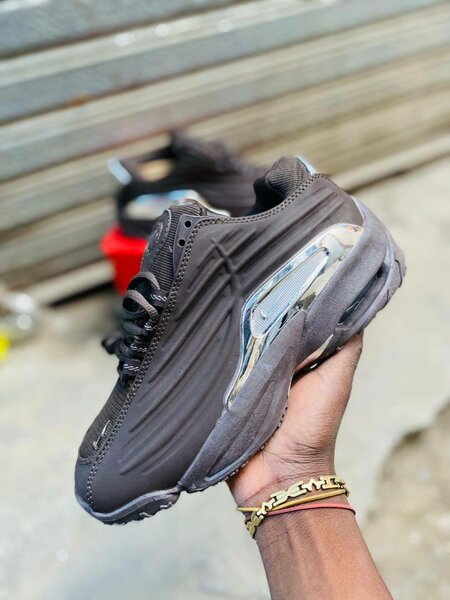 NIKE NOCTA