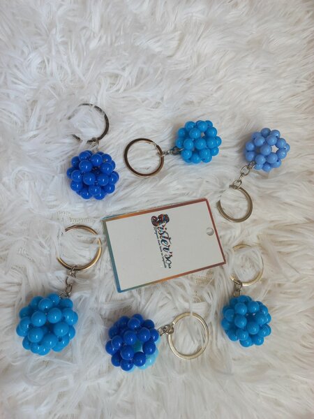 Porte-clés en perles bleues