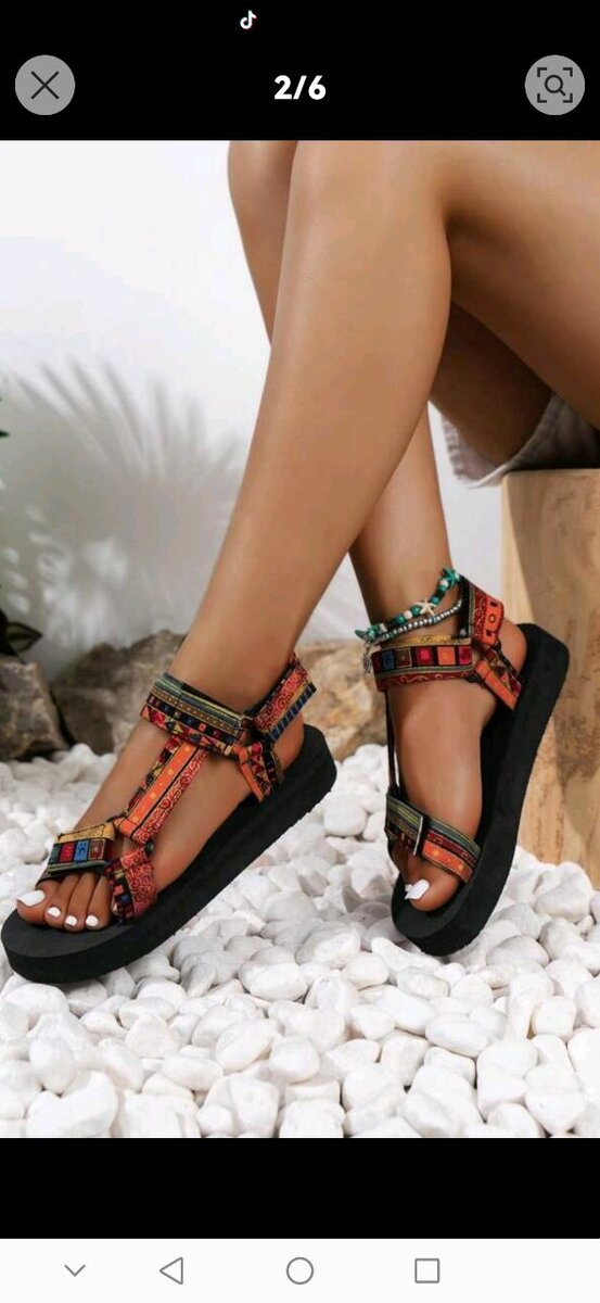 Sandales plates élégantes