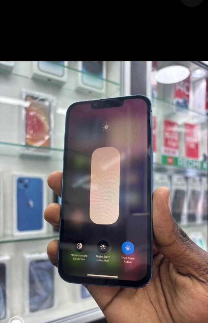 iPhone 13 Bleu Découverte