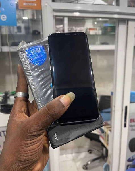 Samsung Galaxy S8 Smartphone