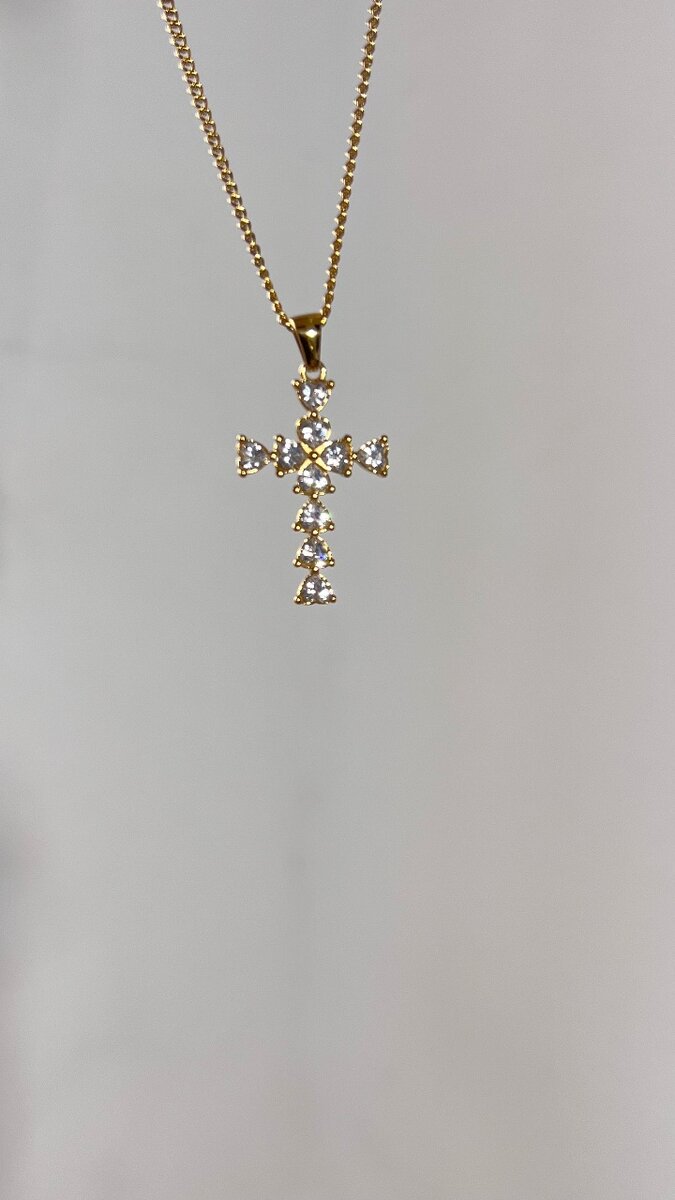 Chaîne croix dorée