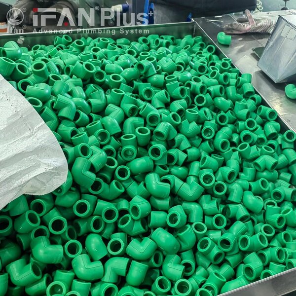 Raccords coudés en ppr