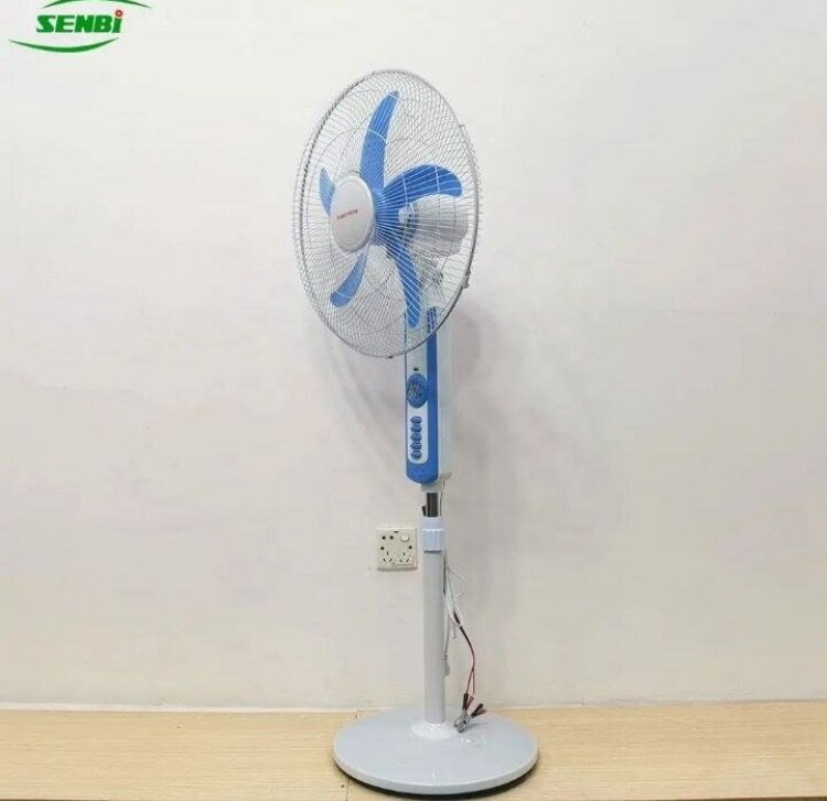 Standing fan