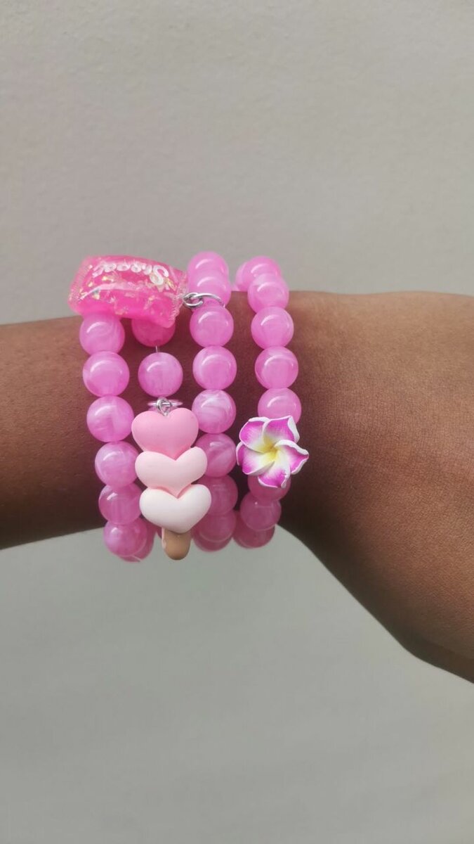 Bracelets colorés charms