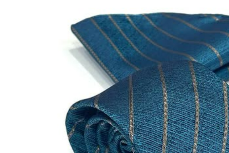 TIE & POCKET SQUARE