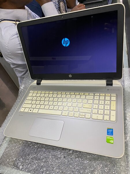 ORDINATEURS PORTABLE HP